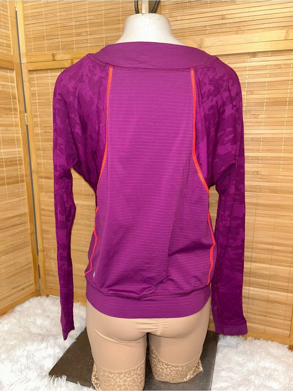 Lululemon Run For Days Women Size 4/6 Purple Regal Plum Long Sleeve Shirt